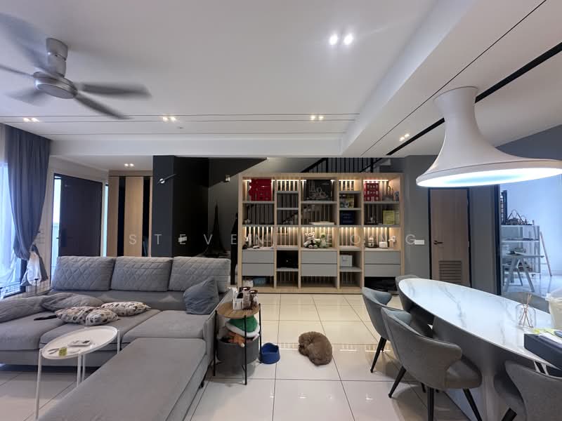 Rumah Teres 2-Tingkat untuk Dijual di U16, Elmina Gardens (Shah Alam) - Steven Leong - Living Room - PropertyGuru.com.my