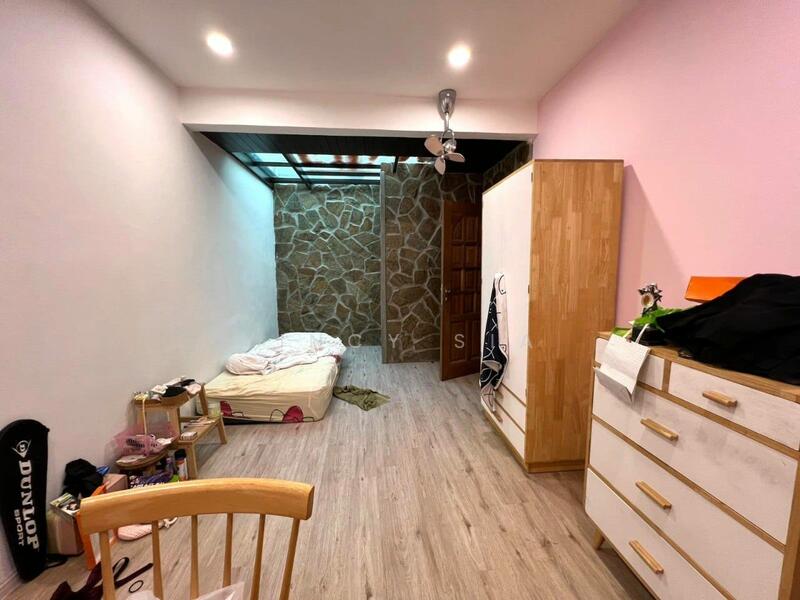 Semi-Detached House for Sale in Taman Pelangi Indah (Ulu Tiram) - Vincy Sia - Bedroom - PropertyGuru.com.my