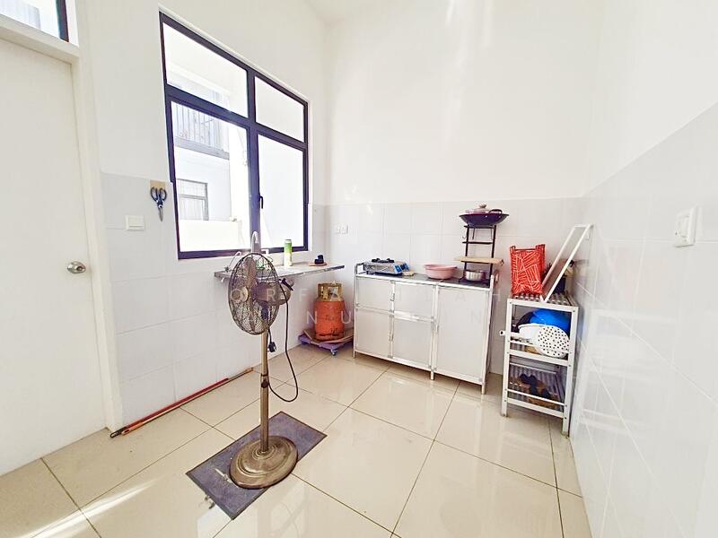2-storey Terraced House for Sale in Shah Alam (Selangor) - NORFADILAH ZAINUDDIN - Kitchen - PropertyGuru.com.my