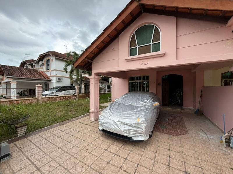 Semi-Detached House for Sale in Taman Pelangi Indah (Ulu Tiram) - Wayne Ng - Exterior - PropertyGuru.com.my