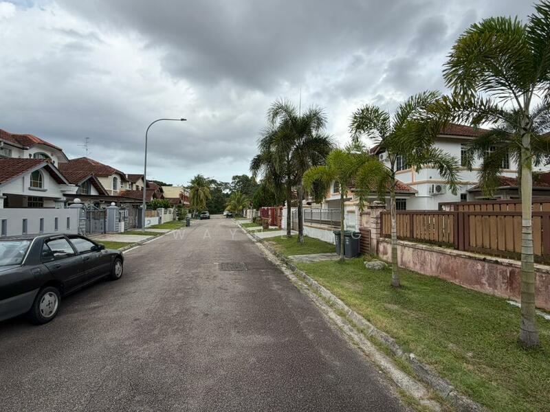 Semi-Detached House for Sale in Taman Pelangi Indah (Ulu Tiram) - Wayne Ng - Exterior - PropertyGuru.com.my