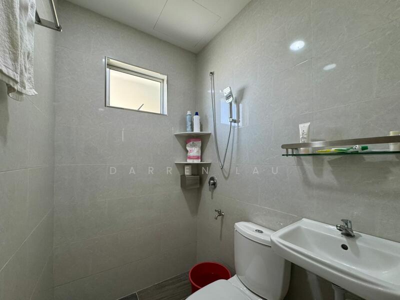 Apartment for Sale at Sri Kristal - Darren Lau - Bathroom - PropertyGuru.com.my