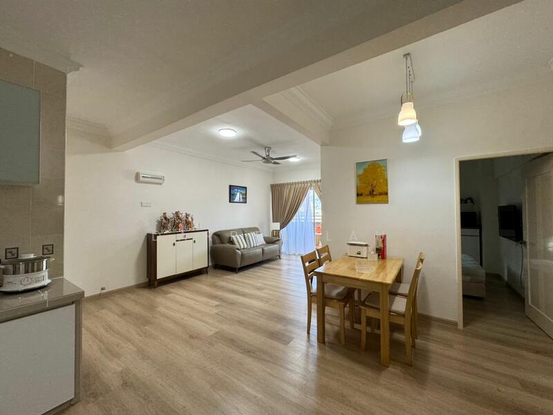 Apartment for Sale at Sri Kristal - Darren Lau - Living Room - PropertyGuru.com.my