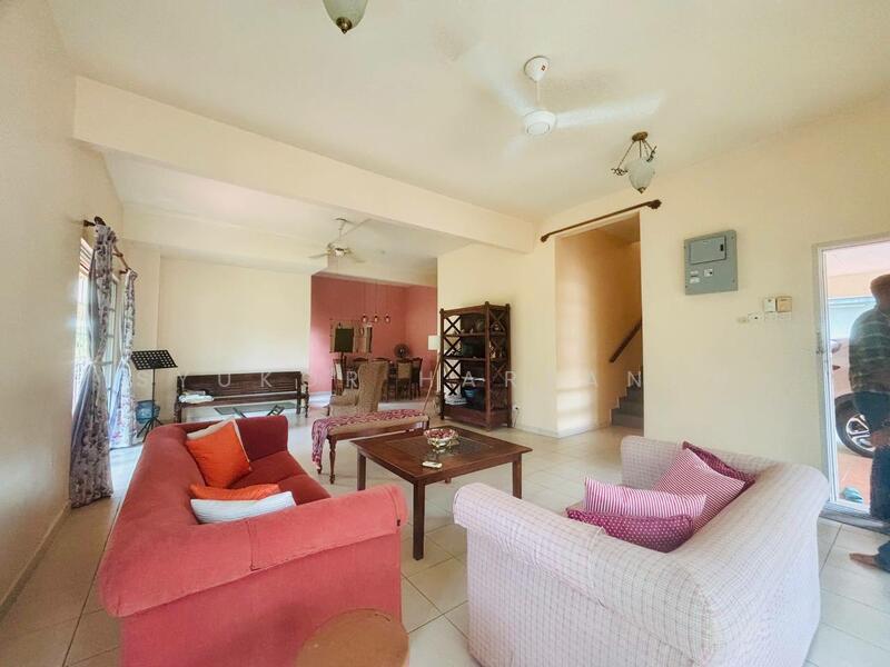 Semi-Detached House for Sale in Seremban 2 (Negeri Sembilan) - Syukor Hartanah - Living Room - PropertyGuru.com.my