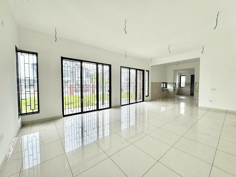 2-storey Terraced House for Sale in Elmina (Shah Alam) - Ahmad Farhi - Living Room - PropertyGuru.com.my
