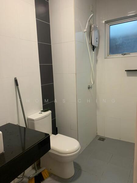Condominium for Rent at The Wharf Residence - Thomas Ching - Bathroom - PropertyGuru.com.my