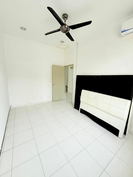 Taman Setia Indah 10 untuk Untuk Dijual - RM 700,000, Apr 2026 - Bedroom - PropertyGuru.com.my