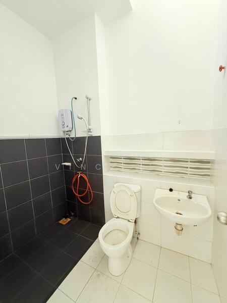 Taman Setia Indah 10 untuk Untuk Dijual - RM 700,000, Apr 2026 - Bathroom - PropertyGuru.com.my