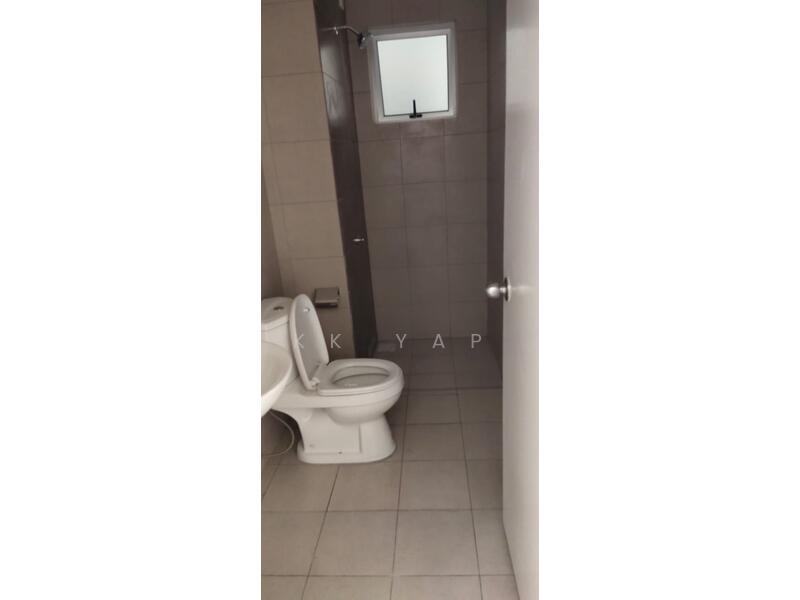 Residensi Riamas untuk Untuk Disewa - RM 1,600 /bulan, Feb 2026 - Bathroom - PropertyGuru.com.my