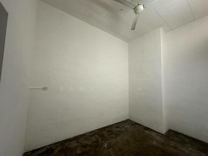 Taman Iping, Lebuh Batu Maung untuk Untuk Disewa - RM 1,700 /bulan, Mac 2026 - Interior - PropertyGuru.com.my