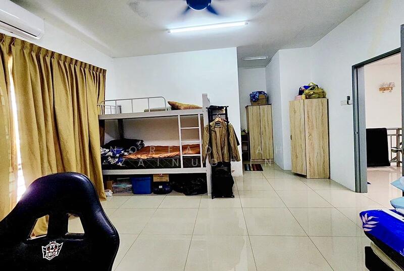 Terraced House for Sale in Sungai Buloh (Selangor) - NORFADILAH ZAINUDDIN - Bedroom - PropertyGuru.com.my