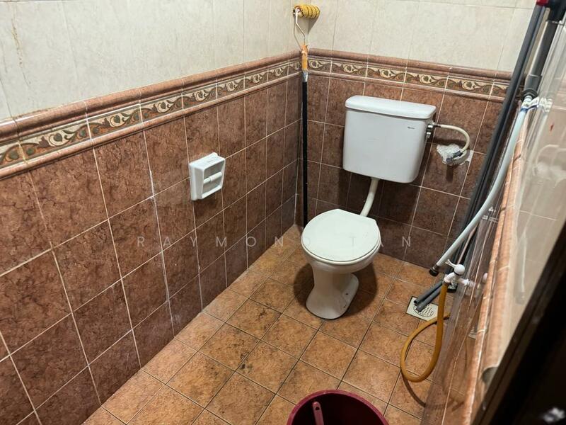 Office for Rent in Petaling Jaya (Selangor) - Raymond Tan - Bathroom - PropertyGuru.com.my