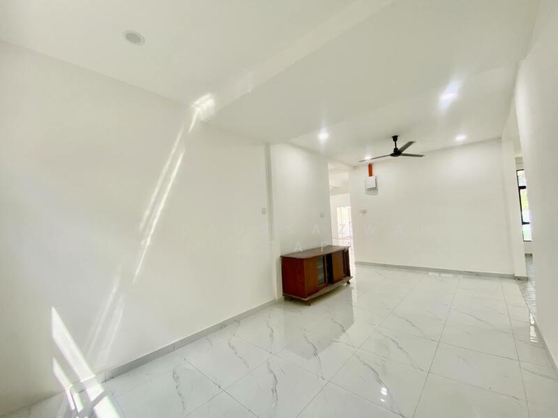 Semi-Detached House for Sale in Taman Koperasi Cuepacs (Cheras) - Firdaussazwan Mustafa - Living Room - PropertyGuru.com.my