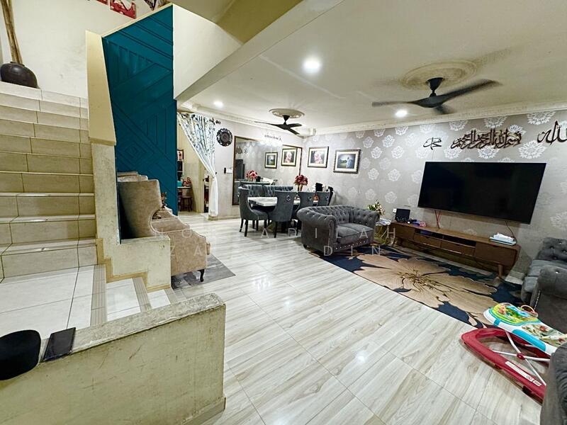 2-storey Terraced House for Sale in Shah Alam (Selangor) - NORFADILAH ZAINUDDIN - Living Room - PropertyGuru.com.my