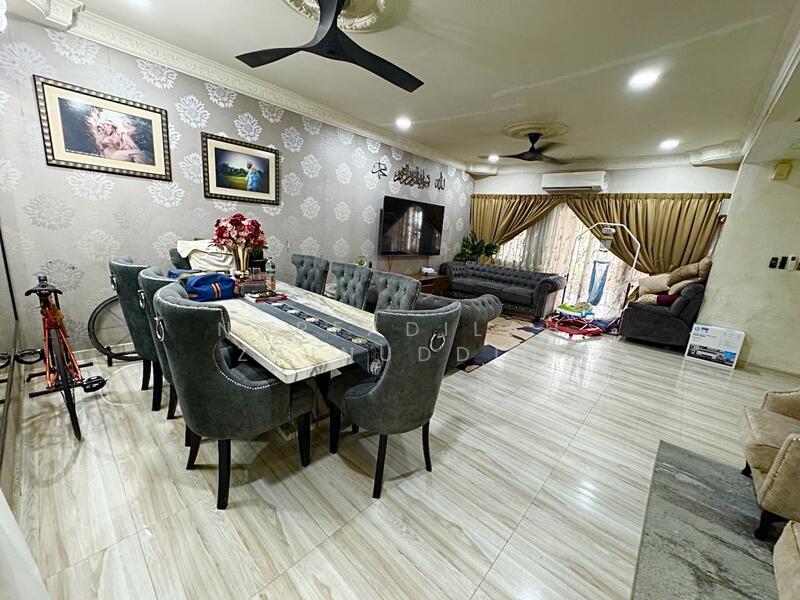 2-storey Terraced House for Sale in Shah Alam (Selangor) - NORFADILAH ZAINUDDIN - Living Room - PropertyGuru.com.my