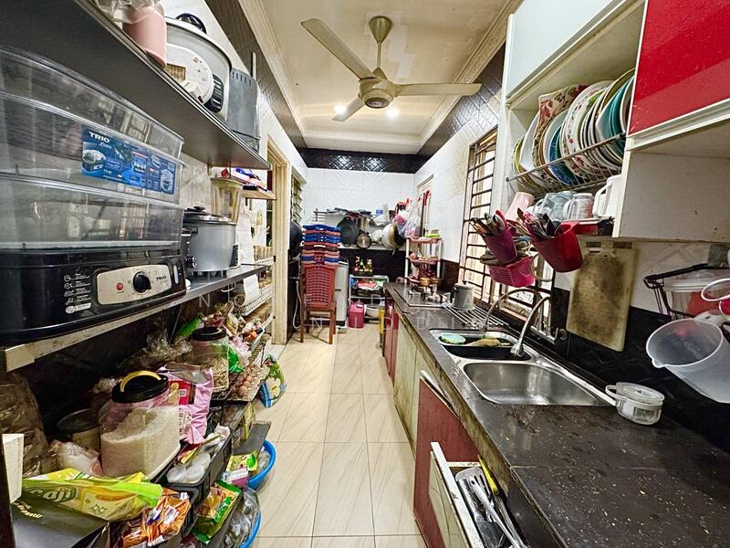 2-storey Terraced House for Sale in Shah Alam (Selangor) - NORFADILAH ZAINUDDIN - Kitchen - PropertyGuru.com.my