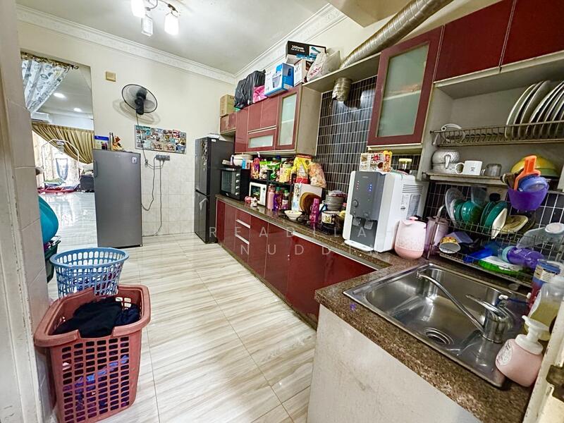 2-storey Terraced House for Sale in Shah Alam (Selangor) - NORFADILAH ZAINUDDIN - Kitchen - PropertyGuru.com.my