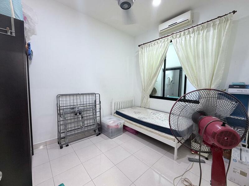 2-storey Terraced House for Sale in Taman Austin Duta (Tebrau) - Vincy Sia - Bedroom - PropertyGuru.com.my