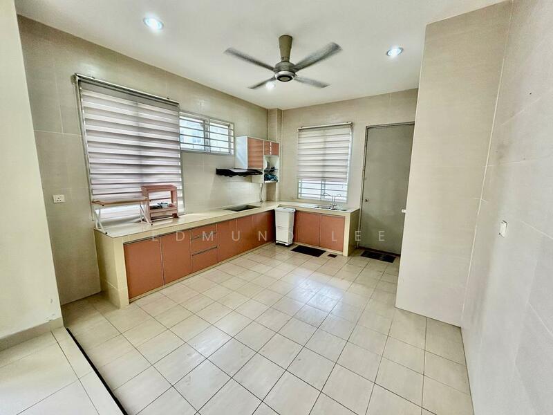 Kampung Jawa untuk Untuk Dijual - RM 699,000, Mac 2026 - Kitchen - PropertyGuru.com.my