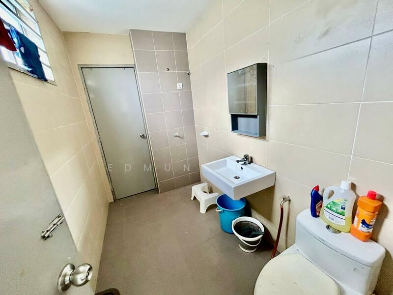 Kampung Jawa untuk Untuk Dijual - RM 699,000, Mac 2026 - Bathroom - PropertyGuru.com.my