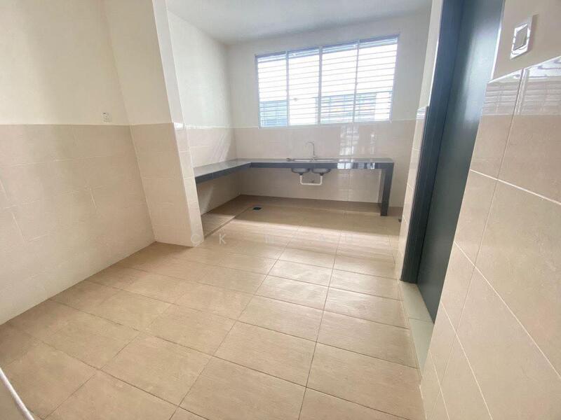 2-storey Terraced House for Rent in Ipoh (Perak) - Ck Nyau - Kitchen - PropertyGuru.com.my