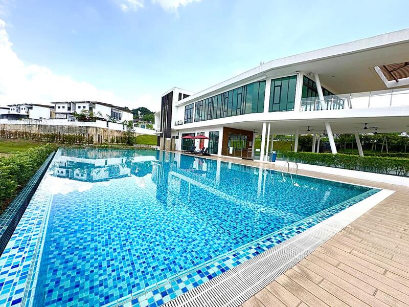 3-storey Terraced House for Sale in Rawang (Selangor) - NORFADILAH ZAINUDDIN - Exterior - PropertyGuru.com.my