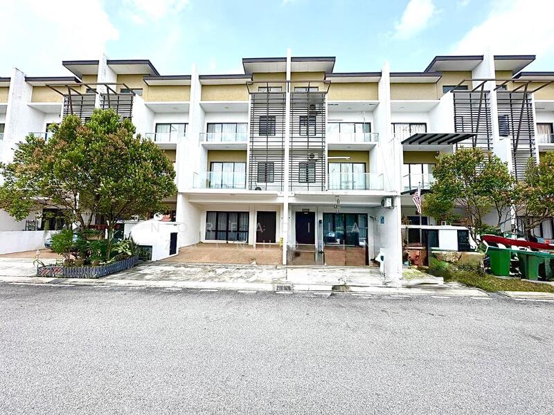 3-storey Terraced House for Sale in Rawang (Selangor) - NORFADILAH ZAINUDDIN - Exterior - PropertyGuru.com.my