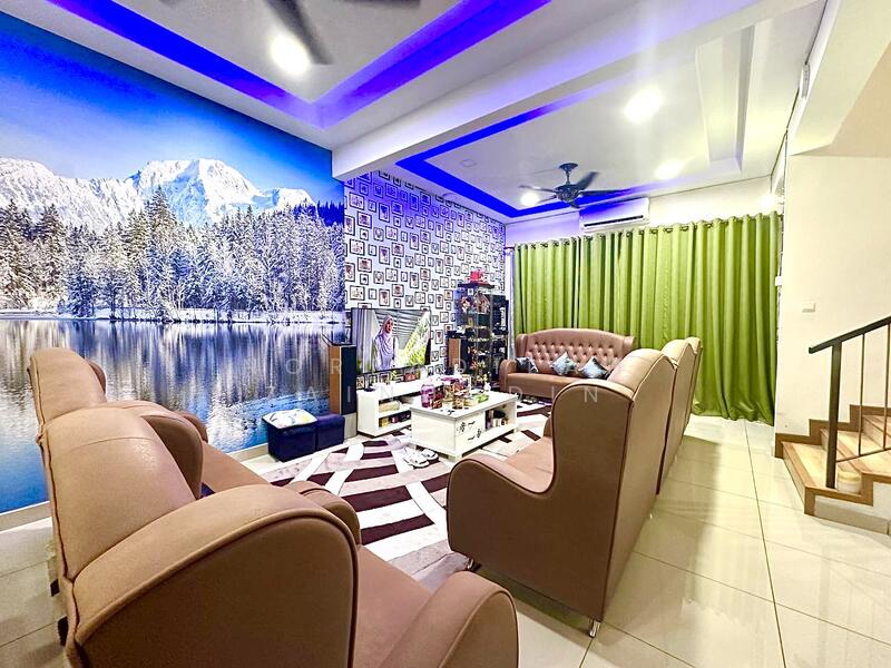 3-storey Terraced House for Sale in Rawang (Selangor) - NORFADILAH ZAINUDDIN - Living Room - PropertyGuru.com.my