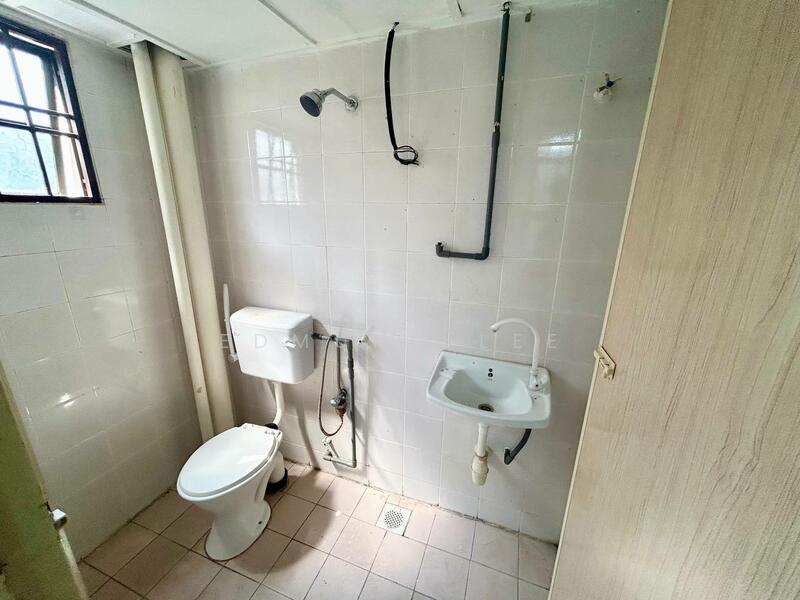 Pangsapuri Sri Pelangi untuk Untuk Disewa - RM 1,100 /bulan, Feb 2026 - Bathroom - PropertyGuru.com.my
