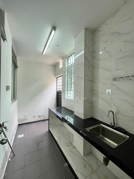 2-storey Terraced House for Sale in Rini Hills 2 (Skudai) - Max Keng - Kitchen - PropertyGuru.com.my
