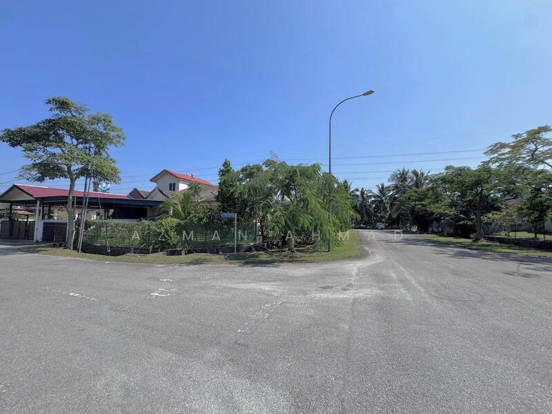 Semi-Detached House for Sale in Dengkil (Selangor) - Azman Ahmad - Exterior - PropertyGuru.com.my