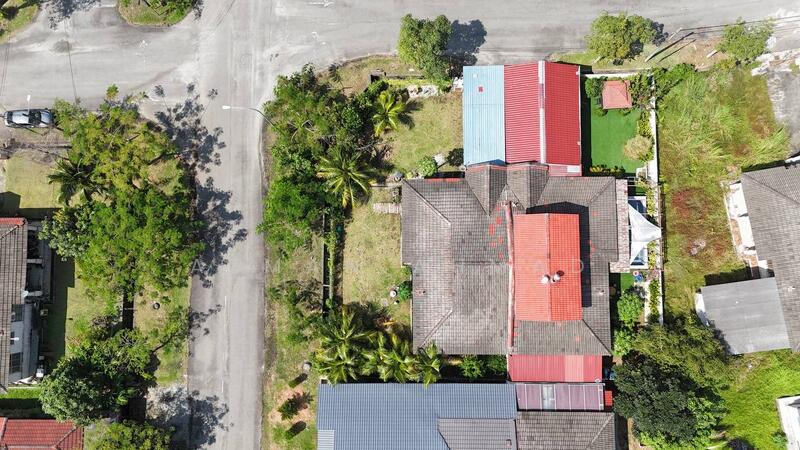 Semi-Detached House for Sale in Dengkil (Selangor) - Azman Ahmad - Exterior - PropertyGuru.com.my