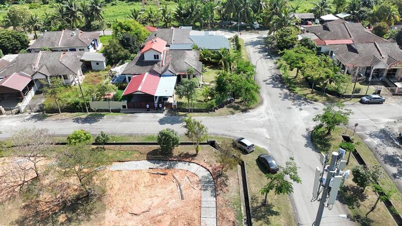 Semi-Detached House for Sale in Dengkil (Selangor) - Azman Ahmad - Exterior - PropertyGuru.com.my