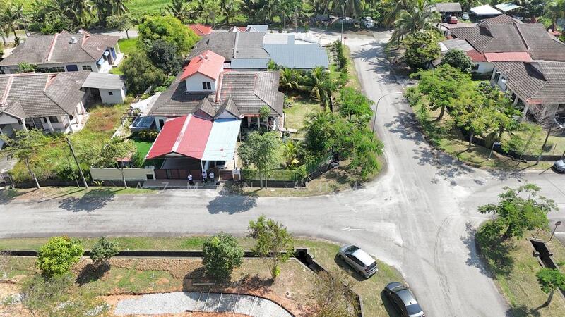 Semi-Detached House for Sale in Dengkil (Selangor) - Azman Ahmad - Exterior - PropertyGuru.com.my