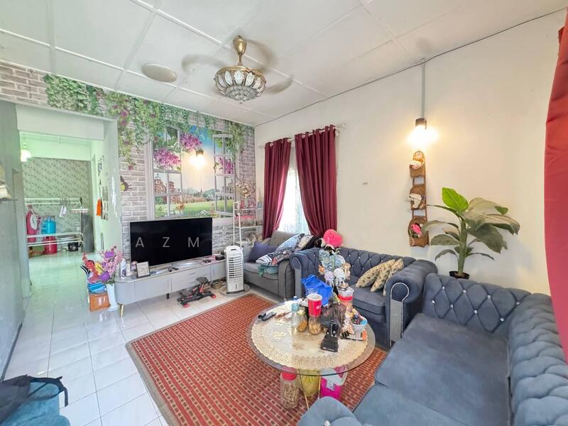 Semi-Detached House for Sale in Dengkil (Selangor) - Azman Ahmad - Living Room - PropertyGuru.com.my
