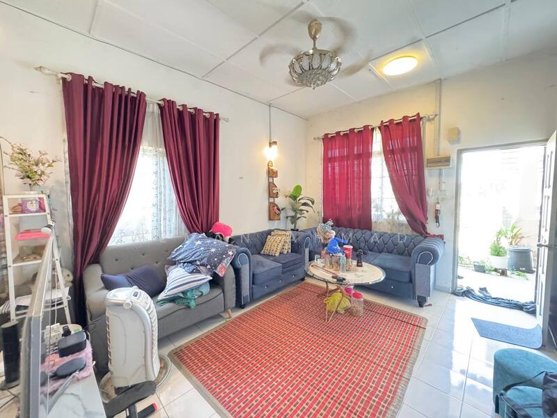 Semi-Detached House for Sale in Dengkil (Selangor) - Azman Ahmad - Living Room - PropertyGuru.com.my
