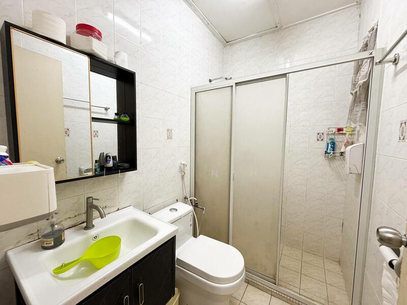 Semi-Detached House for Sale in Presint 8 (Putrajaya) - Ilman Nahri - Bathroom - PropertyGuru.com.my