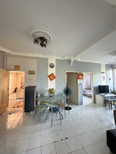 Blok A & B, Pangsapuri Putra Impian untuk Untuk Dijual - RM 238,000, Feb 2026 - Living Room - PropertyGuru.com.my