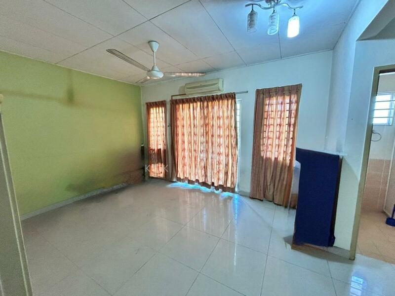 PU1 untuk Untuk Dijual - RM 750,000, Feb 2026 - Living Room - PropertyGuru.com.my