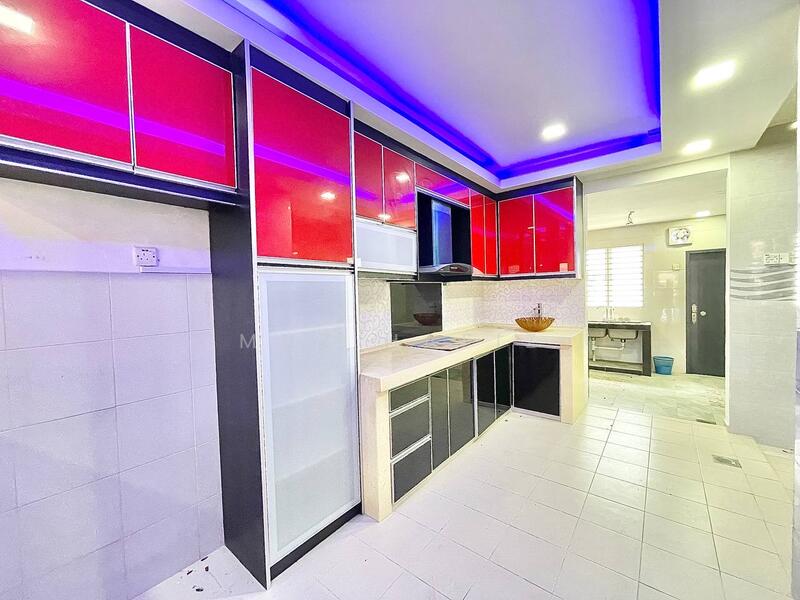 2-storey Terraced House for Sale in Bandar Country Homes (Rawang) - Muz Hafiz - Kitchen - PropertyGuru.com.my