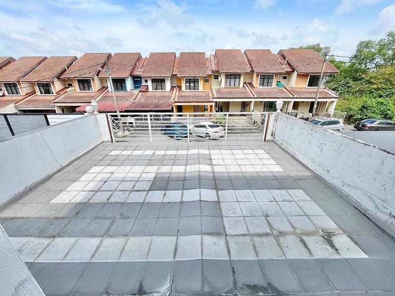 2-storey Terraced House for Sale in Bandar Country Homes (Rawang) - Muz Hafiz - Exterior - PropertyGuru.com.my