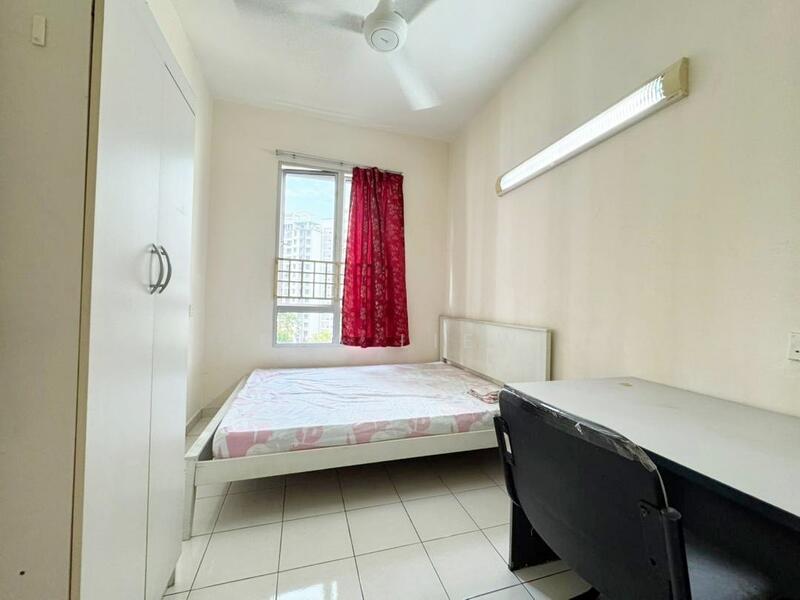 Condominium for Sale at Putra Place Condominium - Eva Liew - Bedroom - PropertyGuru.com.my