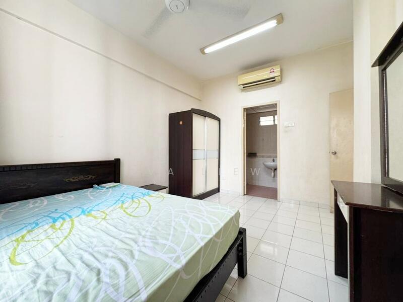 Condominium for Sale at Putra Place Condominium - Eva Liew - Bedroom - PropertyGuru.com.my
