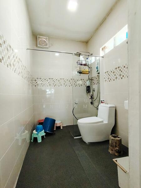 Ayer Pa'abas untuk Untuk Dijual - RM 670,000, Apr 2026 - Bathroom - PropertyGuru.com.my