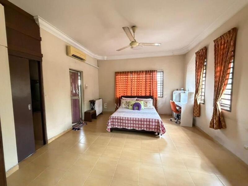 For Sale - Tampoi Tampoi Tampois