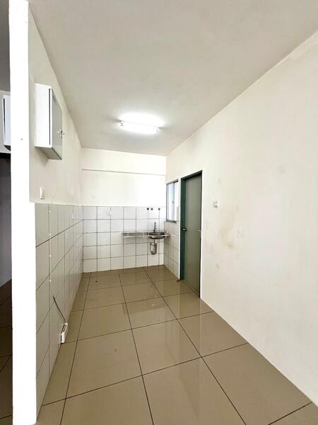 The Stone untuk Untuk Disewa - RM 1,100 /bulan, Feb 2026 - Kitchen - PropertyGuru.com.my