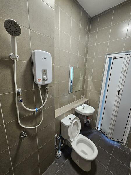 Apartment for Rent at Idaman Abadi - KK HEW - Bathroom - PropertyGuru.com.my
