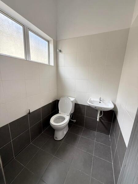 2-storey Terraced House for Sale in Ipoh (Perak) - Ck Nyau - Bathroom - PropertyGuru.com.my