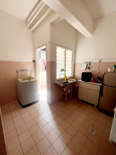 Condominium for Sale at Greenview Residence - Ken Low - Kitchen - PropertyGuru.com.my