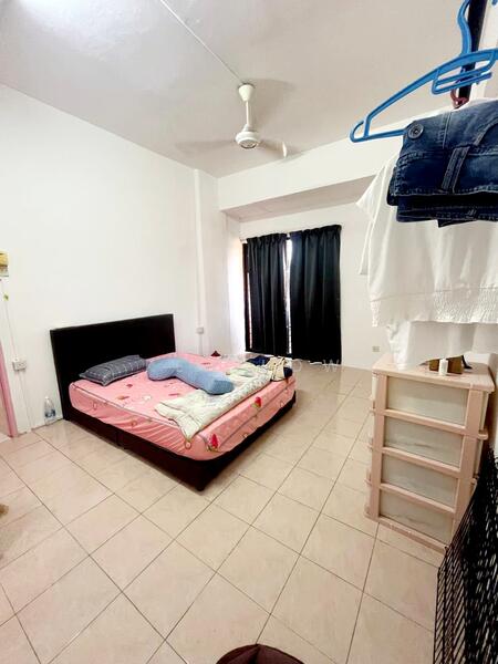 Condominium for Sale at Greenview Residence - Ken Low - Bedroom - PropertyGuru.com.my